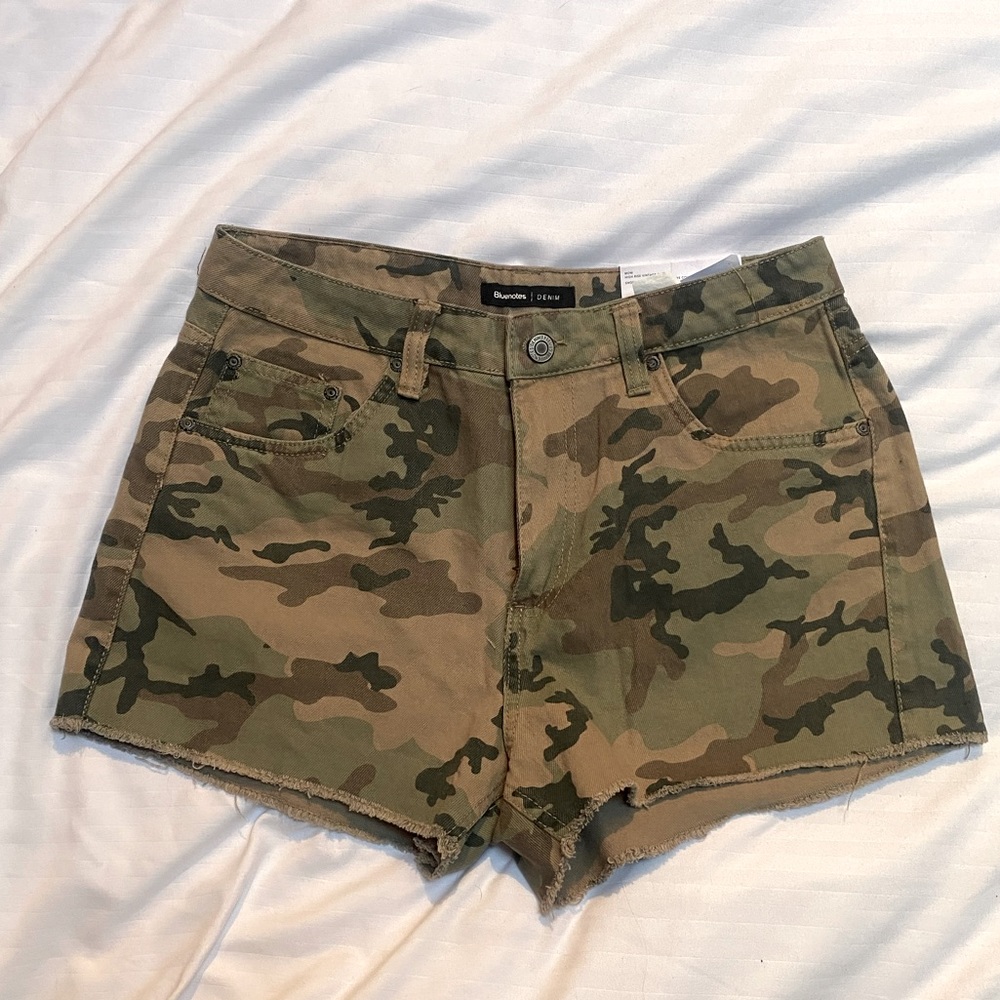 NWT Bluenotes Camo Shorts